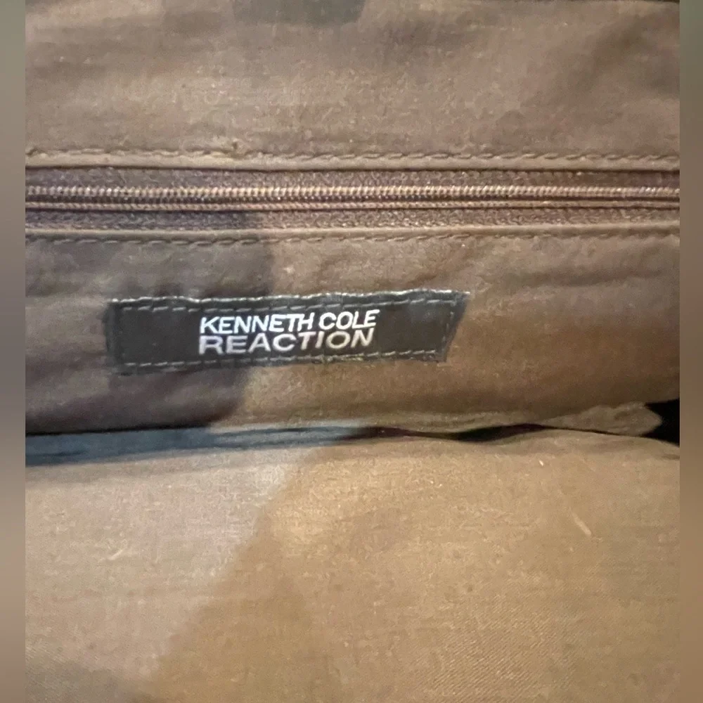🔥🤎Gorgeous Kenneth Cole vintage leather clutch handbag.  Deep chocolate. MINT!
